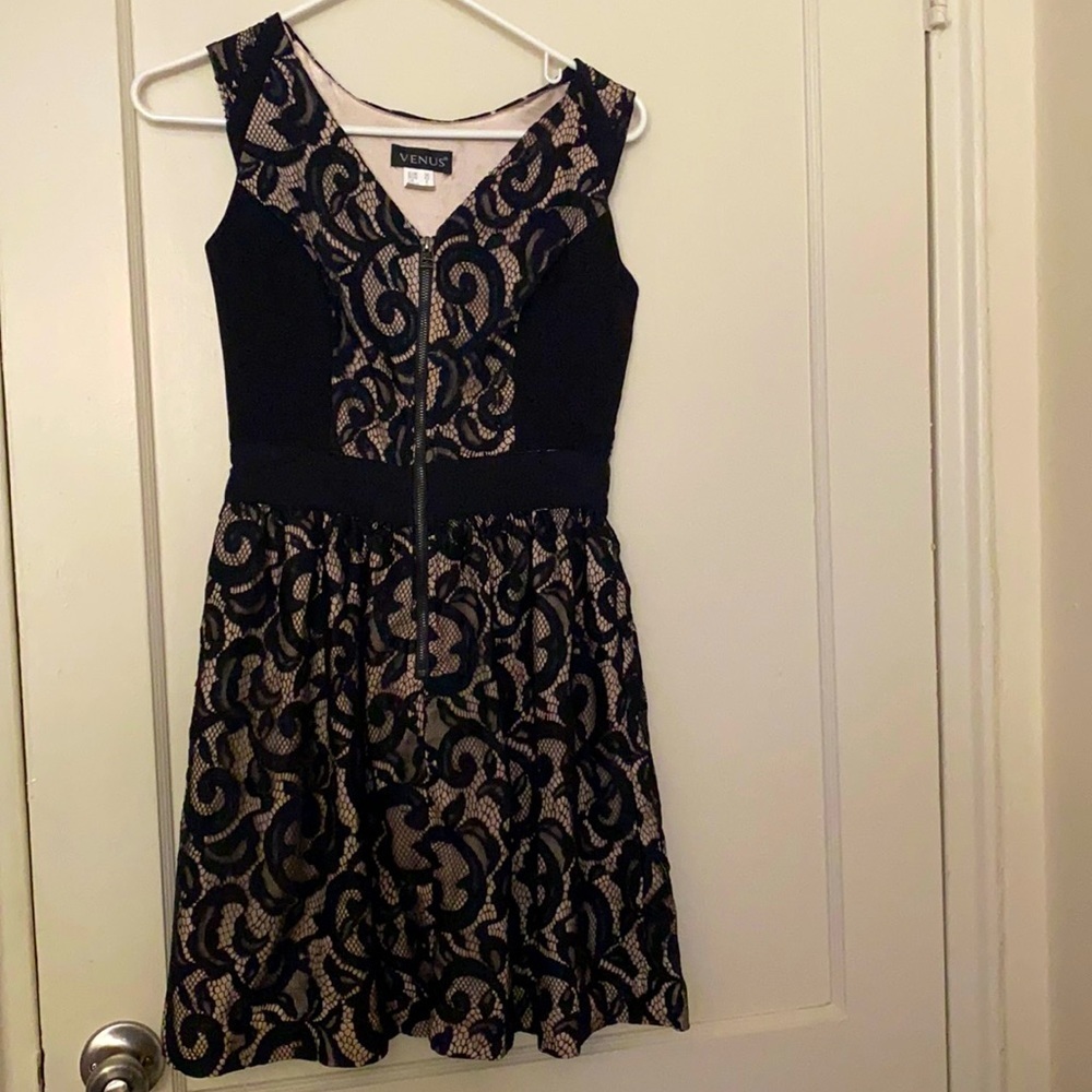 Venus lace dress w/ zipper in front size: 2